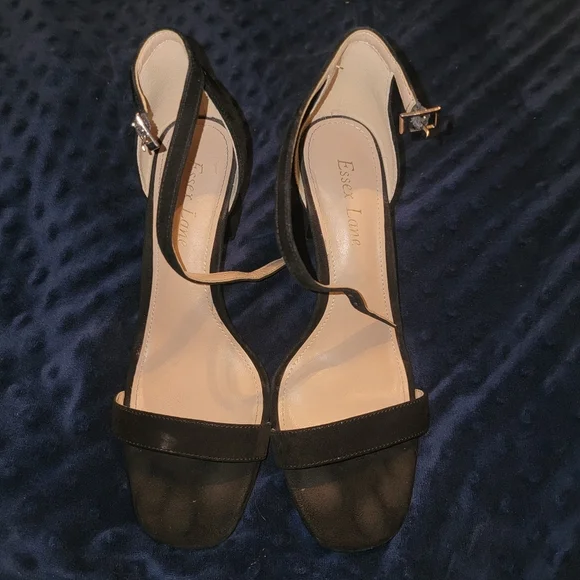 Essex Lane Black Sandals - Picture 9 of 10